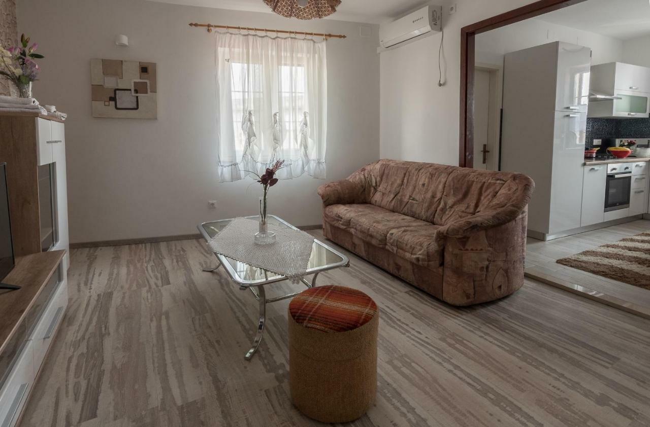 Apartment Batinica Шибеник Экстерьер фото
